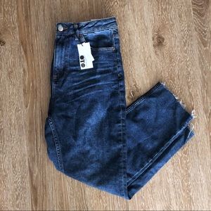 NWT Topshop MOTO Straight Raw Hem Jeans Size 30
